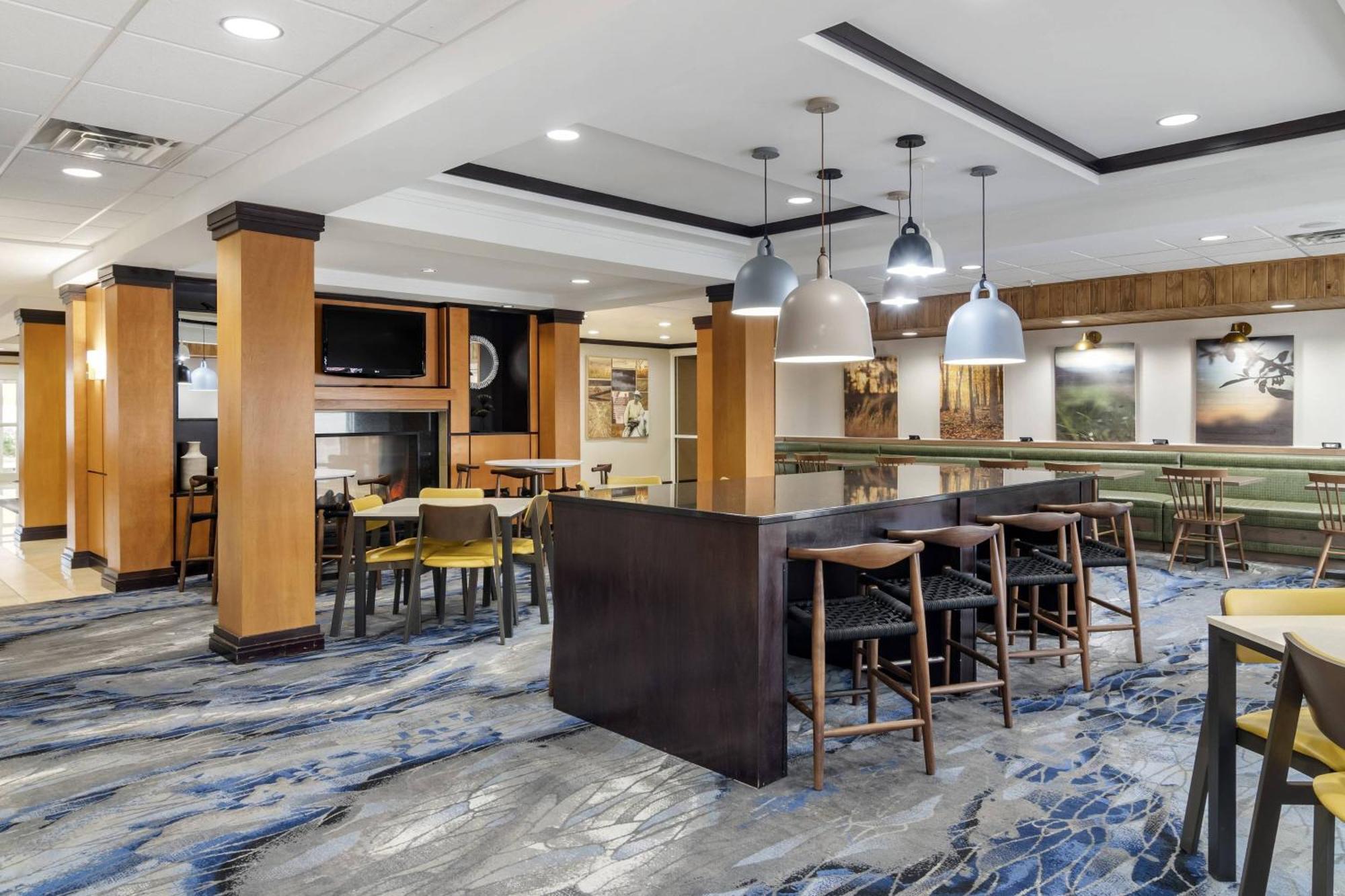 Fairfield Inn & Suites By Marriott Commerce Exterior foto